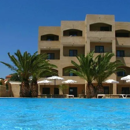 Flora Hotell 2*