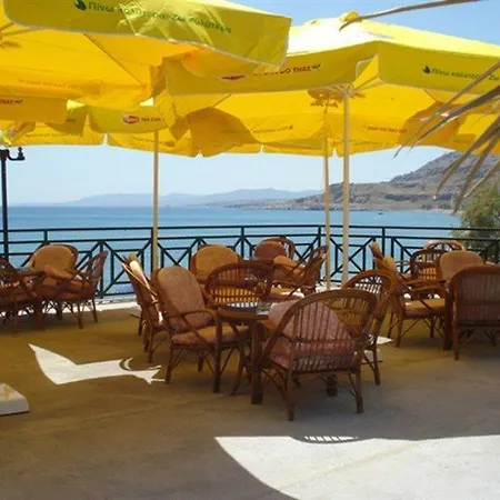 Flora Hotel 2*